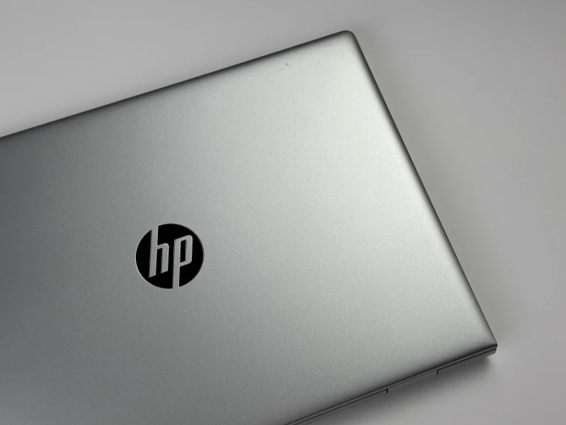 HP ProBook 640 G4 z i5-8350U, ekranem 14" FHD i Windows 11 Pro. Solidny laptop biznesowy z grafiką Intel UHD Graphics 620.