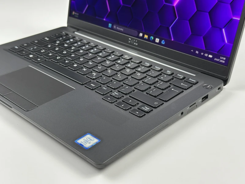 Dell Latitude 7400 - procesor i5-8365U, ekran 14" FHD. Biznesowy ultrabook z lekką obudową Carbon – idealny do pracy mobilnej i biura.