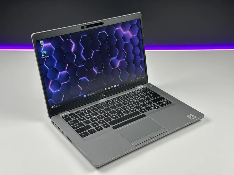 Dell Latitude 5410 z i5-10310U i dotykowym ekranem 14" FHD. Biznesowy laptop z Intel UHD Graphics, złączem USB-C i solidną konstrukcją.