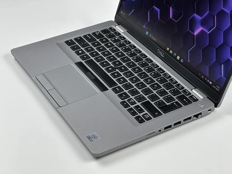 Dell Latitude 5410 z i5-10310U i dotykowym ekranem 14" FHD. Biznesowy laptop z Intel UHD Graphics, złączem USB-C i solidną konstrukcją.