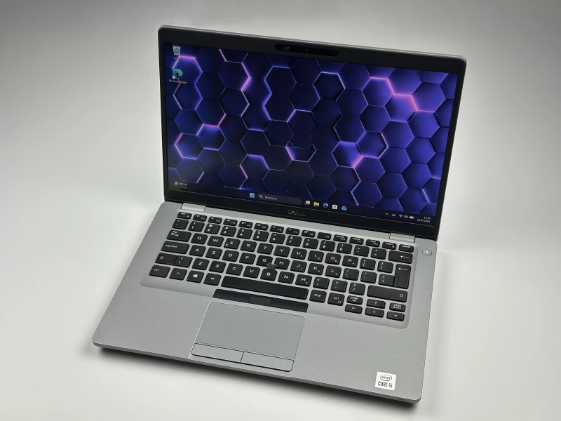Dell Latitude 5410 z i5-10310U i dotykowym ekranem 14" FHD. Biznesowy laptop z Intel UHD Graphics, złączem USB-C i solidną konstrukcją.