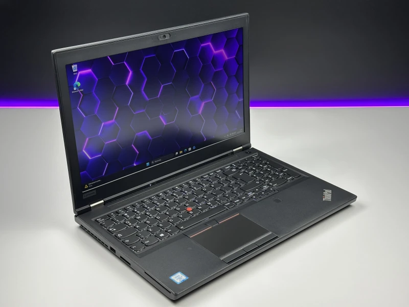 Lenovo ThinkPad P52 z i7-8850H, ekranem 15.6" FHD i Quadro P2000 (4GB). Mobilna stacja robocza do pracy w CAD i projektach 3D.