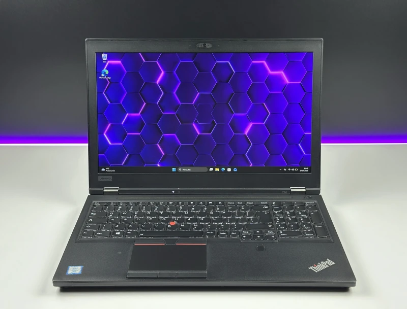 Lenovo ThinkPad P52 z i7-8850H, ekranem 15.6" FHD i Quadro P2000 (4GB). Mobilna stacja robocza do pracy w CAD i projektach 3D.