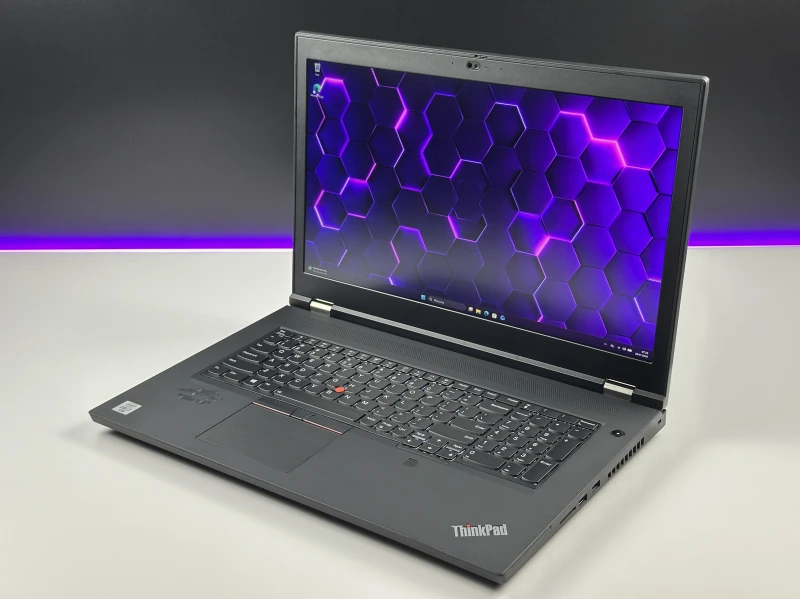 Lenovo ThinkPad P17 Gen 1 - procesor i7-10850H, ekran 17.3", Quadro RTX 3000. Stacja robocza z klawiaturą US, 4 slotami RAM i obsługą dysków M.2.