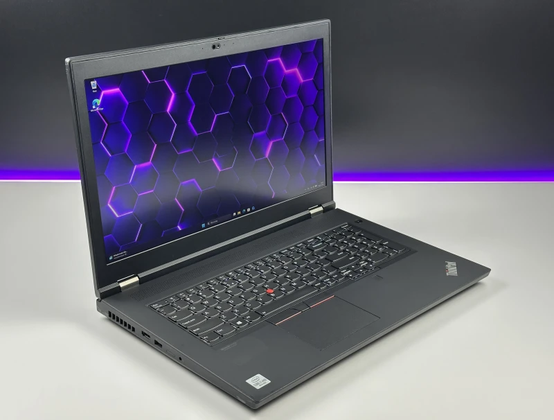 Lenovo ThinkPad P17 Gen 1 i7-10850H, 17.3" FHD, Quadro RTX 4000. Stacja robocza z klawiaturą US, 4 slotami RAM i obsługą wielu dysków M.2.