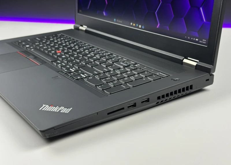 Lenovo ThinkPad P17 Gen 1 i7-10850H, 17.3" FHD, Quadro RTX 4000. Stacja robocza z klawiaturą US, 4 slotami RAM i obsługą wielu dysków M.2.