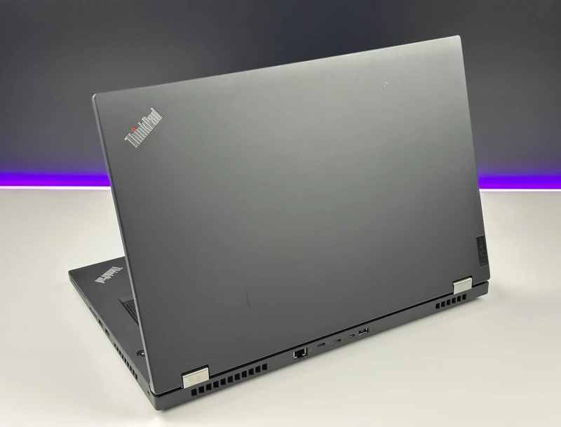 Lenovo ThinkPad P17 Gen 1 i7-10750H, Quadro T2000. Stacja robocza z mocną konstrukcją i zapasem miejsca na rozbudowę RAM oraz dysków.