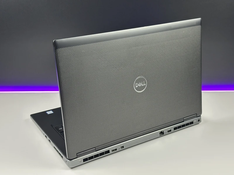 Dell Precision 7730 i7-8750H, ekran 17.3" FHD, Quadro P3200 (6GB). Mobilna stacja robocza z 4 slotami RAM i miejscem na rozbudowę dysków M.2.