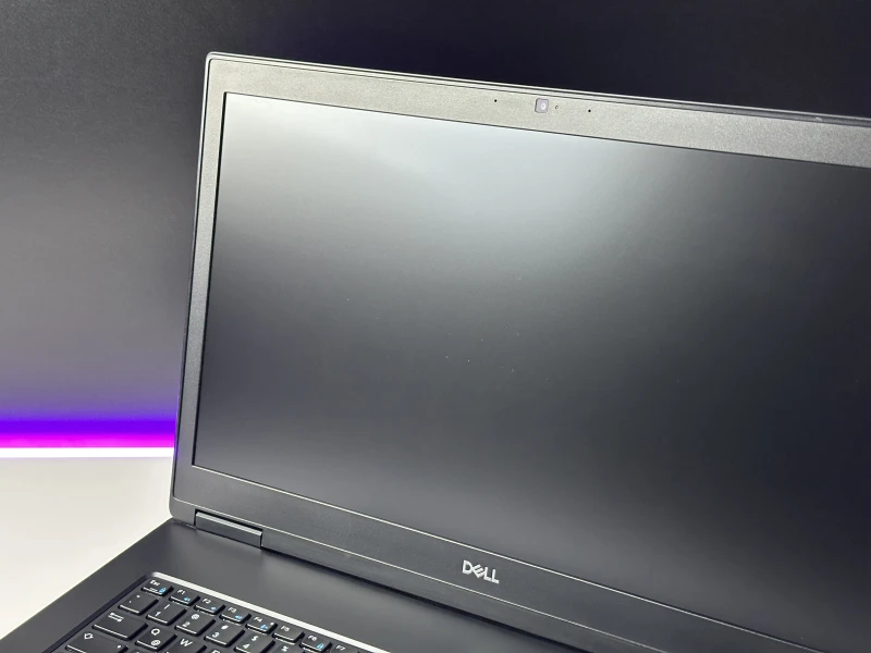 Dell Precision 7730 i7-8750H, ekran 17.3" FHD, Quadro P3200 (6GB). Mobilna stacja robocza z 4 slotami RAM i miejscem na rozbudowę dysków M.2.