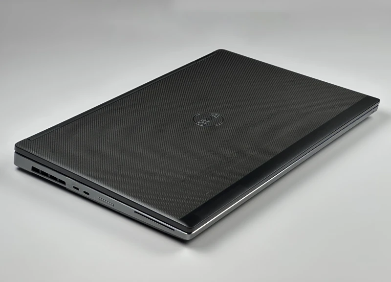 Dell Precision 7730 i7-8750H, ekran 17.3" FHD, Quadro P3200 (6GB). Mobilna stacja robocza z 4 slotami RAM i miejscem na rozbudowę dysków M.2.