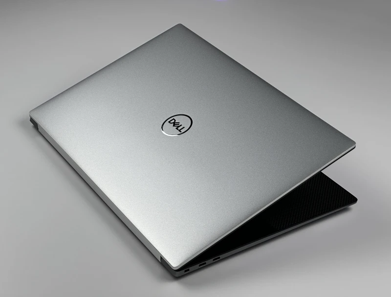Dell Precision 5570 z i7-12800H, 15.6" 3.5K OLED i RTX A2000. Smukła stacja robocza z klawiaturą US, DDR5 i ekranem o wysokim kontraście.
