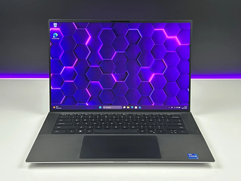 Dell XPS 15 9510 - i7-11800H, 15.6" FHD+, RTX 3050 Ti i klawiatura US. Laptop premium w aluminiowej obudowie do pracy kreatywnej i multimediów.