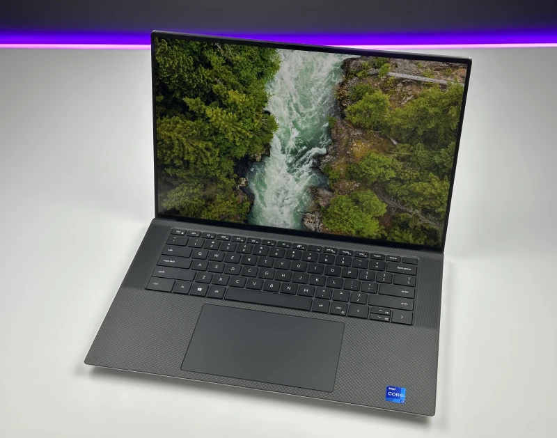 Dell XPS 15 9510 - i7-11800H, 15.6" FHD+, RTX 3050 Ti i klawiatura US. Laptop premium w aluminiowej obudowie do pracy kreatywnej i multimediów.