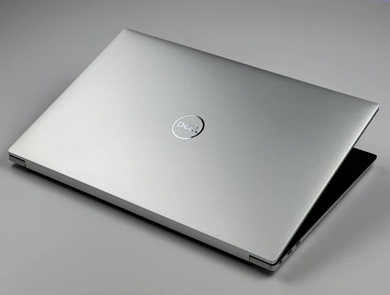 Dell XPS 15 9510 z i7-11800H, RTX 3050 Ti i dotykowym ekranem 15.6" 3.5K OLED. Elegancki laptop z aluminiową obudową i obrazem klasy premium. Dell XPS 15 9510 z i7-11800H, RTX 3050 Ti i dotykowym ekranem 15.6" 3.5K OLED. Elegancki laptop z aluminiową obudową i obrazem klasy premium.