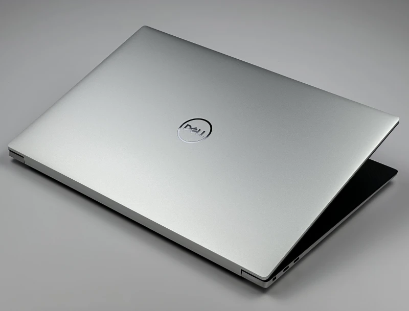 Dell XPS 15 9520 z i7-12700H, DDR5, 15.6" 3.5K OLED i RTX 3050 Ti. Laptop premium z klawiaturą US, świetnym obrazem i mocą do pracy kreatywnej. Dell XPS 15 9520 z i7-12700H, DDR5, 15.6" 3.5K OLED i RTX 3050 Ti. Laptop premium z klawiaturą US, świetnym obrazem i mocą do pracy kreatywnej.