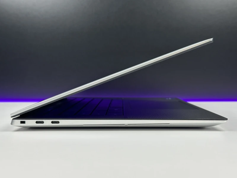 Dell XPS 15 9520 z i7-12700H i RTX 3050 łączy mobilność z mocą. Ekran FHD+ 15,6" zapewnia komfort pracy i świetną jakość obrazu. Wejdź do LF!