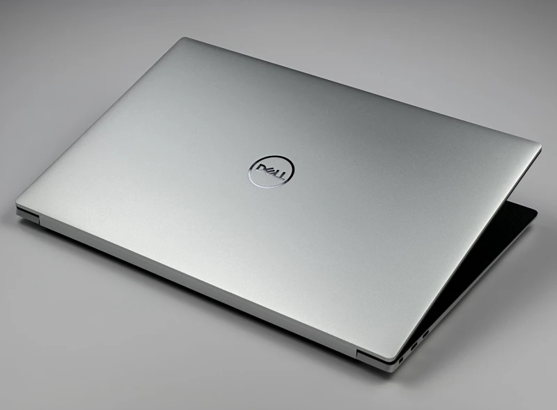 Dell XPS 15 9520 z i7-12700H i RTX 3050 łączy mobilność z mocą. Ekran FHD+ 15,6" zapewnia komfort pracy i świetną jakość obrazu. Wejdź do LF! Dell XPS 15 9520 z i7-12700H i RTX 3050 łączy mobilność z mocą. Ekran FHD+ 15,6" zapewnia komfort pracy i świetną jakość obrazu. Wejdź do LF!