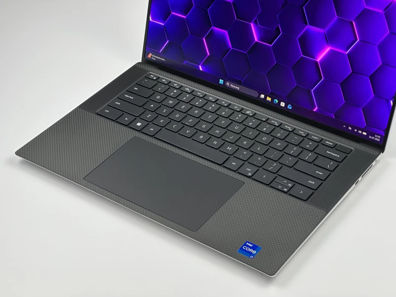 Dell XPS 15 9520 z i7-12700H i RTX 3050 łączy mobilność z mocą. Ekran FHD+ 15,6" zapewnia komfort pracy i świetną jakość obrazu. Wejdź do LF!