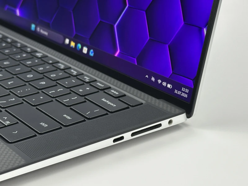 Dell XPS 15 9520 z i7-12700H i RTX 3050 łączy mobilność z mocą. Ekran FHD+ 15,6" zapewnia komfort pracy i świetną jakość obrazu. Wejdź do LF!