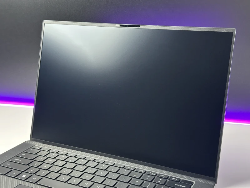 Dell XPS 15 9520 z i7-12700H i RTX 3050 łączy mobilność z mocą. Ekran FHD+ 15,6" zapewnia komfort pracy i świetną jakość obrazu. Wejdź do LF!