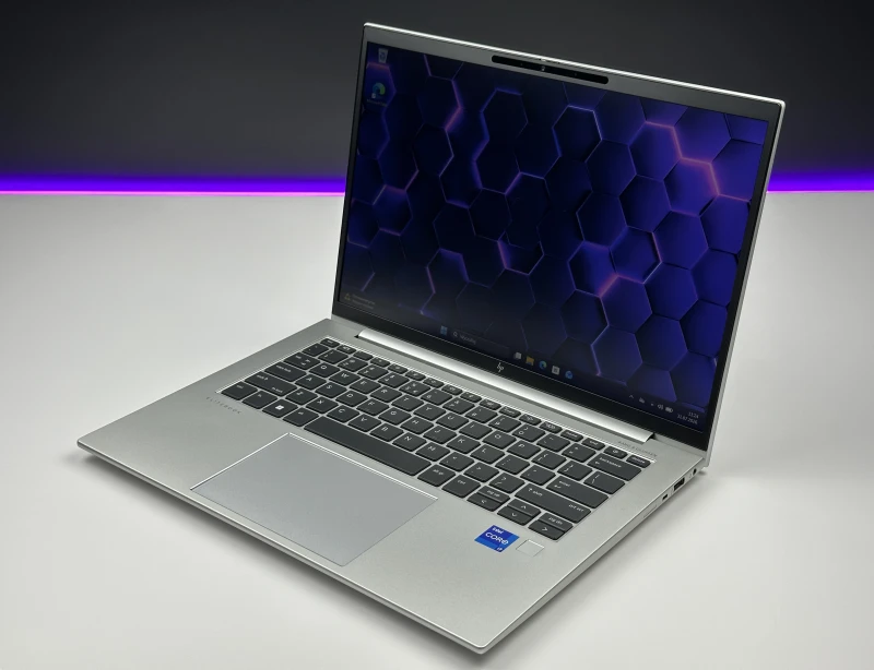 HP EliteBook 840 G10 z i7-1355U, 14" FHD+, DDR5 i LTE. Biznesowy laptop premium z ekranem 16:10, klawiaturą US i mobilnością klasy EliteBook.