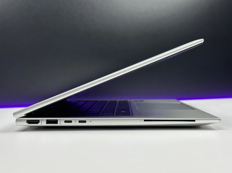 HP EliteBook 840 G10 z i7-1355U, 14" FHD+, DDR5 i LTE. Biznesowy laptop premium z ekranem 16:10, klawiaturą US i mobilnością klasy EliteBook. HP EliteBook 840 G10 z i7-1355U, 14" FHD+, DDR5 i LTE. Biznesowy laptop premium z ekranem 16:10, klawiaturą US i mobilnością klasy EliteBook.