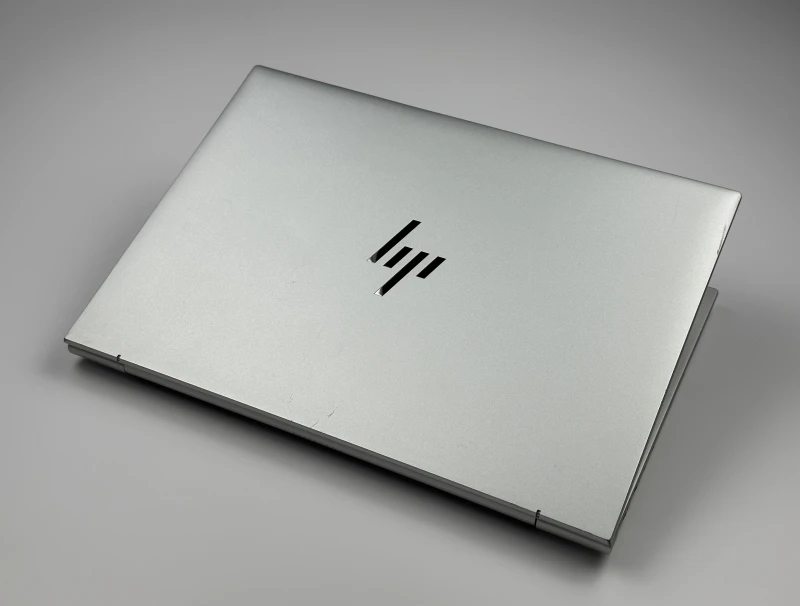 HP EliteBook 840 G10 z i7-1355U, 14" FHD+, DDR5 i LTE. Biznesowy laptop premium z ekranem 16:10, klawiaturą US i mobilnością klasy EliteBook.