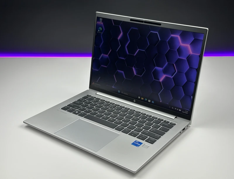 HP EliteBook 840 G10 z i5-1335U, 14" FHD+, DDR5 i LTE. Biznesowy laptop premium z ekranem 16:10, klawiaturą US i mobilnością klasy EliteBook.