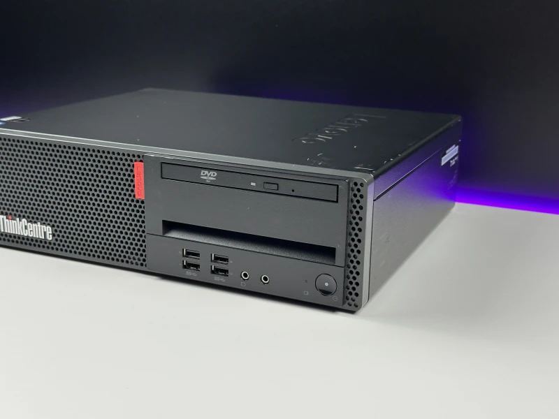 Lenovo ThinkCentre M910s SFF z i7-7700, GeForce GT 730 i DVD. Biznesowy oraz kompaktowy komputer z łatwym dostępem do podzespołów.