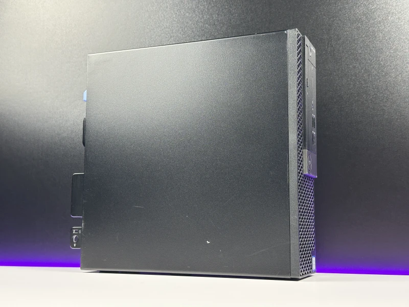 Dell OptiPlex 7070 SFF z i5-9500, zintegrowaną grafiką i napędem DVD – komputer biurowy zapewniający wydajność, niezawodność i funkcjonalność.