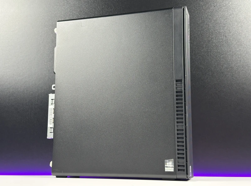 Lenovo ThinkCentre M70s Gen 1 SFF i5-10400, Intel UHD Graphics 630. Komputer biznesowy z obsługą pamięci DDR4 i kompaktową obudową.
