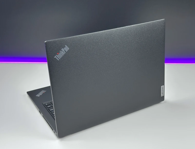 Lenovo ThinkPad T14s Gen 4 - i7-1365U, 32GB LPDDR5. Lekki ultrabook biznesowy z klawiaturą US i obsługą Wi-Fi 6E do nowoczesnej pracy mobilnej.