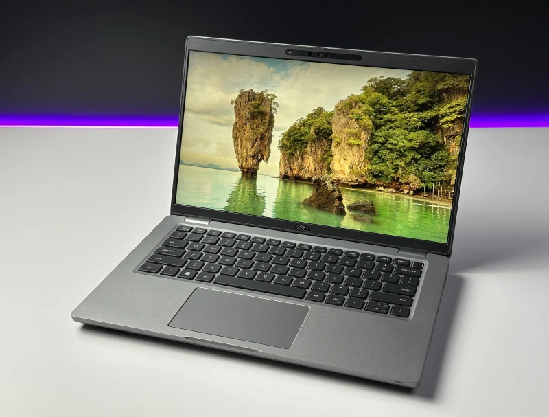 Dell Latitude 5431 z i7-1270P i ekranem FHD 14" to wydajny laptop biznesowy do pracy biurowej, mobilnej i codziennych zadań. Klawiatura QWERTY PL.
