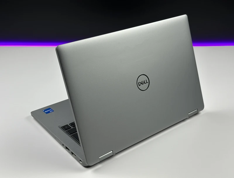 Dell Latitude 5330 2in1 i5-1245U, dotykowy 13.3" FHD – szybki laptop konwertowalny z Intel Iris Xe, idealny do pracy mobilnej, biura i multitaskingu.