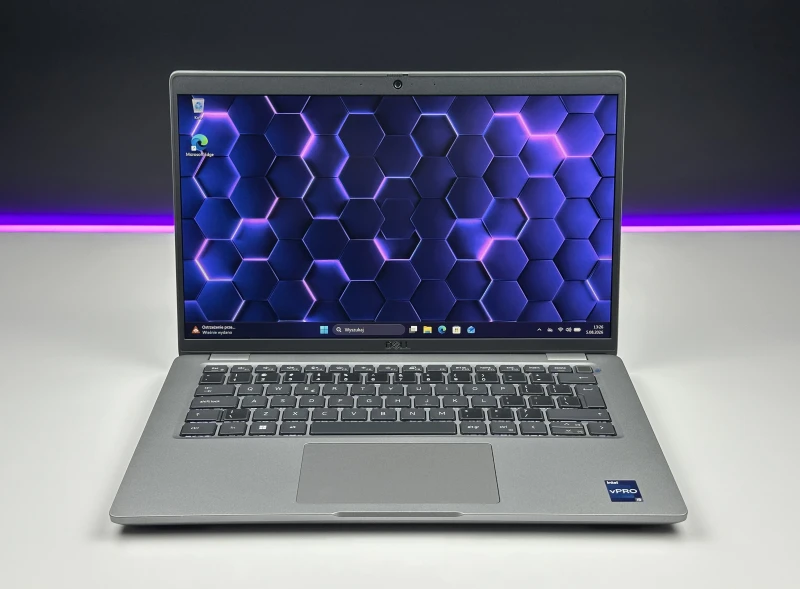 Dell Latitude 5440 z procesorem i5-1345U, ekranem 14" i modemem LTE. Laptop biznesowy do wygodnej pracy mobilnej z szybkim dostępem do sieci.