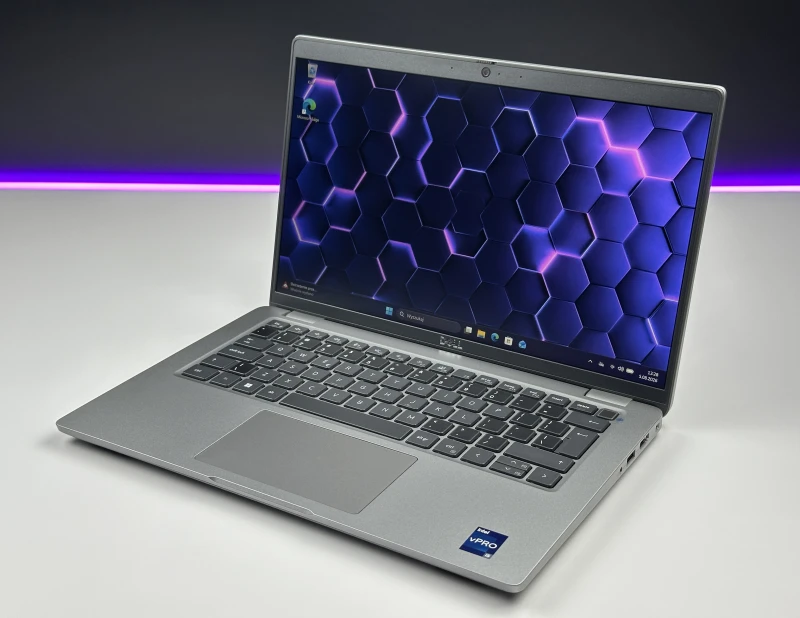 Dell Latitude 5440 z procesorem i5-1345U, ekranem 14" i modemem LTE. Laptop biznesowy do wygodnej pracy mobilnej z szybkim dostępem do sieci.