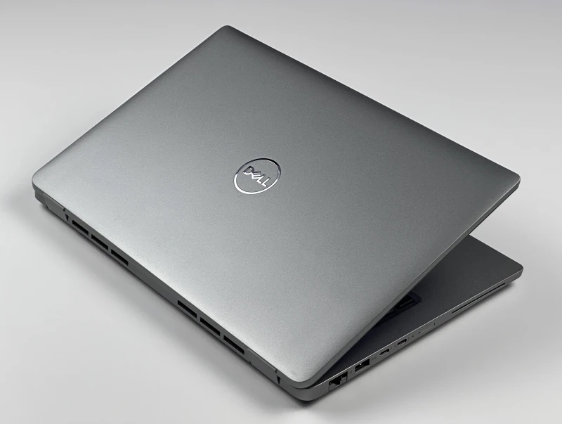 Dell Latitude 5440 z procesorem i5-1345U, ekranem 14" i modemem LTE. Laptop biznesowy do wygodnej pracy mobilnej z szybkim dostępem do sieci.