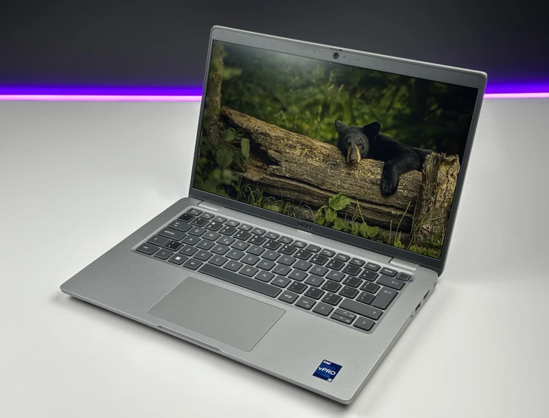 Dell Latitude 5440 z procesorem i5-1345U, ekranem 14" i modemem LTE. Laptop biznesowy do wygodnej pracy mobilnej z szybkim dostępem do sieci.