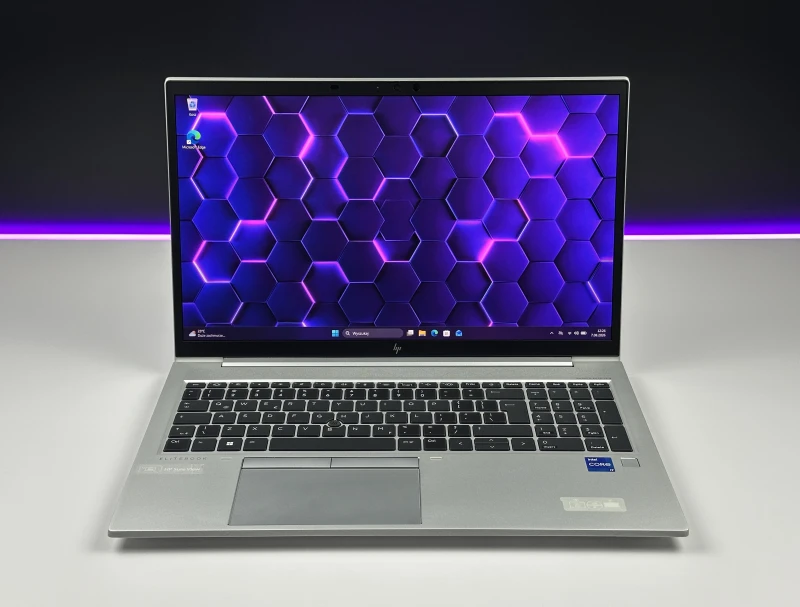 HP EliteBook 850 G8 – i7-1185G7 i matryca 15.6". Biznesowy laptop klasy premium do pracy biurowej, mobilnej i codziennych zadań. Solidna wydajność.