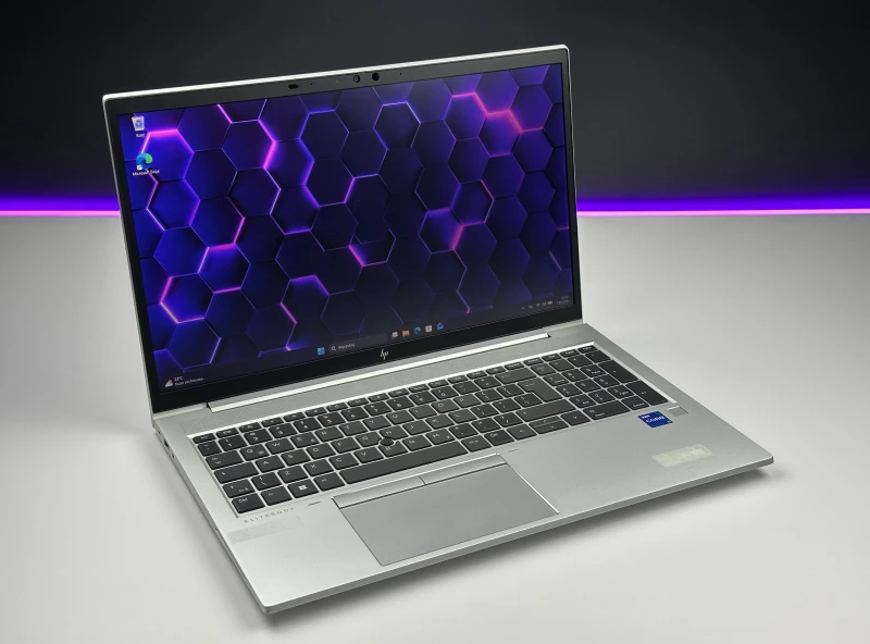 HP EliteBook 850 G8 – i7-1185G7 i matryca 15.6". Biznesowy laptop klasy premium do pracy biurowej, mobilnej i codziennych zadań. Solidna wydajność.