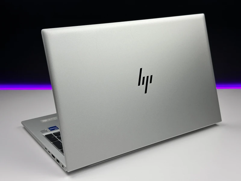 HP EliteBook 850 G8 – i7-1185G7 i matryca 15.6". Biznesowy laptop klasy premium do pracy biurowej, mobilnej i codziennych zadań. Solidna wydajność.