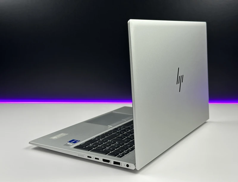 HP EliteBook 850 G8 – i7-1185G7 i matryca 15.6". Biznesowy laptop klasy premium do pracy biurowej, mobilnej i codziennych zadań. Solidna wydajność.