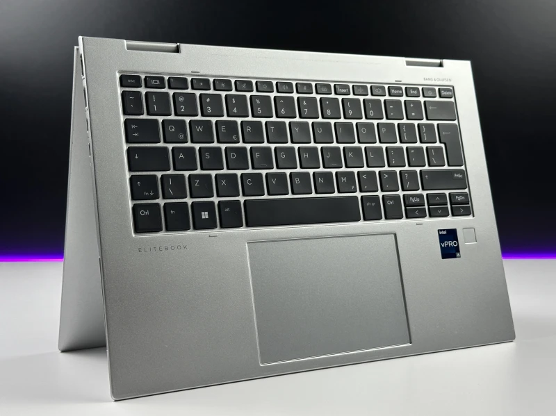 HP EliteBook x360 1040 G9 z procesorem i5-1245U, dotykowym ekranem 14" FHD+ i modemem LTE. Konwertowalny laptop biznesowy z zawiasem 360°. HP EliteBook x360 1040 G9 z procesorem i5-1245U, dotykowym ekranem 14" FHD+ i modemem LTE. Konwertowalny laptop biznesowy z zawiasem 360°.