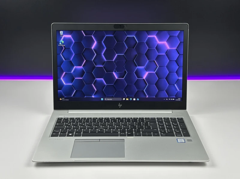 HP EliteBook 850 G5 z procesorem i5-8350U i matrycą FHD – elegancki i wydajny laptop biznesowy, idealny do pracy biurowej i zdalnej.