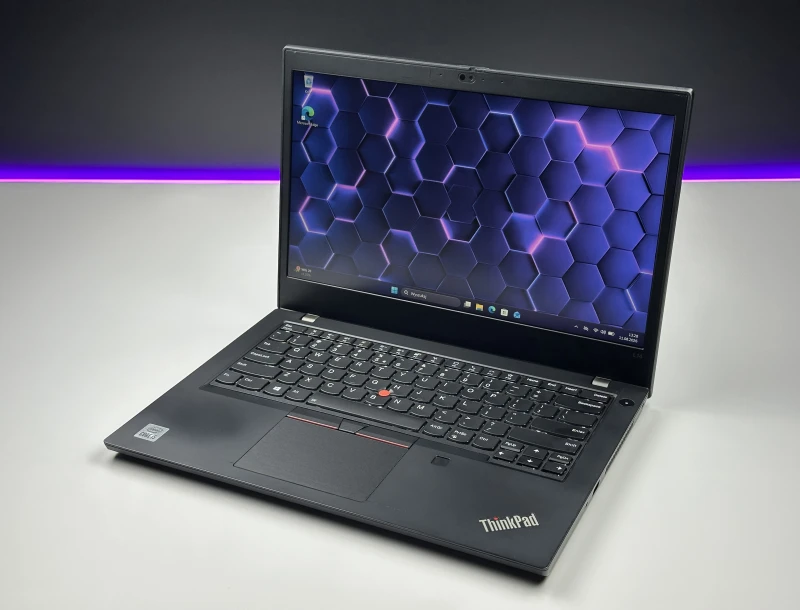 Lenovo ThinkPad L14 Gen 1 z i5-10210U i ekranem FHD – solidny laptop biznesowy z klawiaturą US (PL QWERTY), idealny do pracy biurowej i zdalnej.
