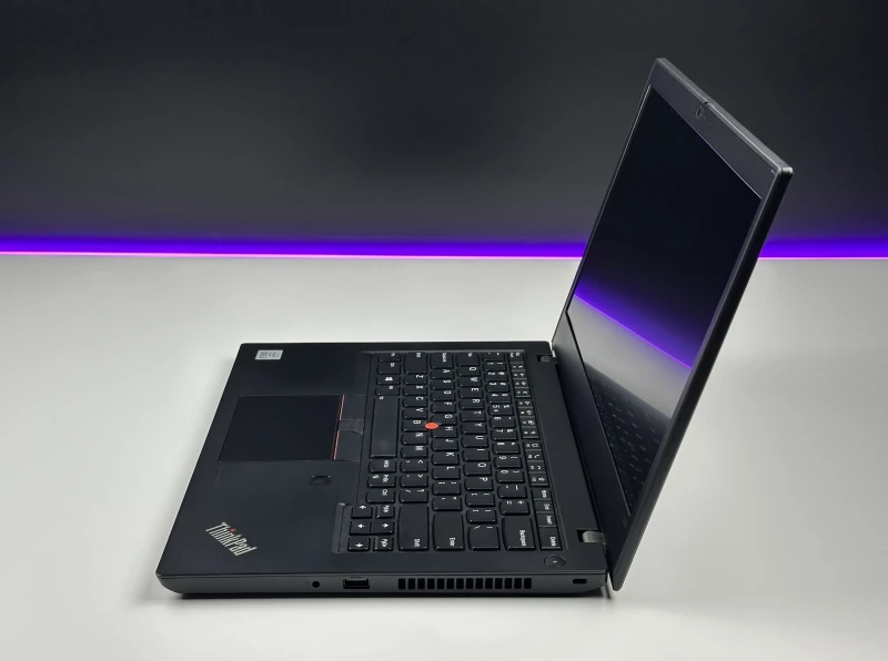 Lenovo ThinkPad L14 Gen 1 z i5-10210U i ekranem FHD – solidny laptop biznesowy z klawiaturą US (PL QWERTY), idealny do pracy biurowej i zdalnej.
