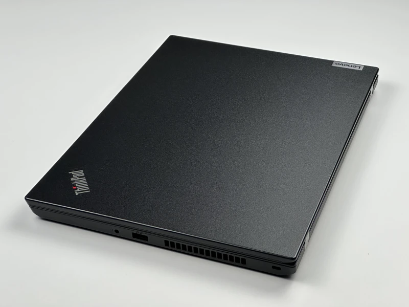 Lenovo ThinkPad L14 Gen 1 z i5-10210U i ekranem FHD – solidny laptop biznesowy z klawiaturą US (PL QWERTY), idealny do pracy biurowej i zdalnej.