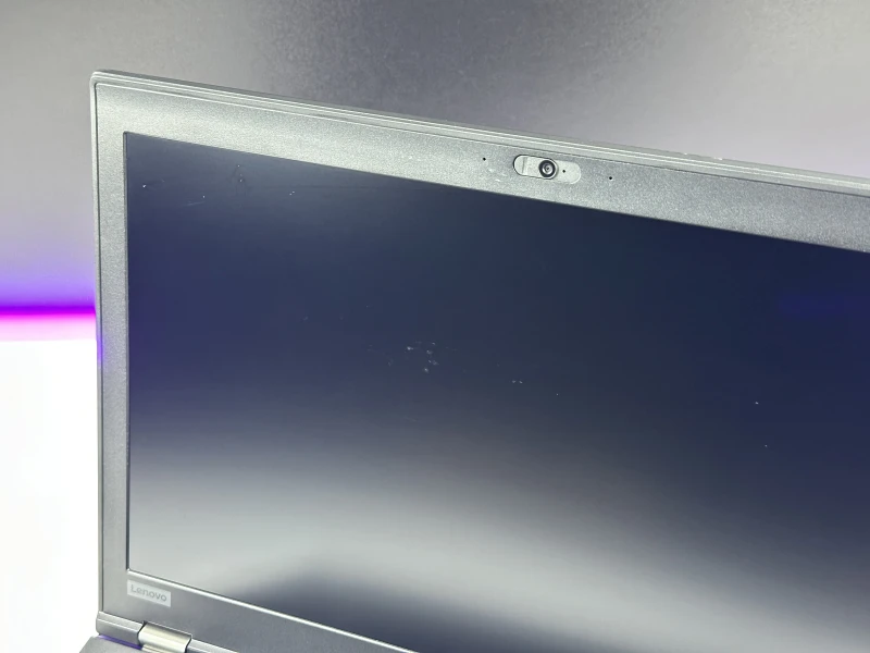 Lenovo ThinkPad P52 z i7-8850H, ekranem 15.6" FHD i Quadro P1000 (4GB). Mobilna stacja robocza do pracy w CAD i projektach 3D.