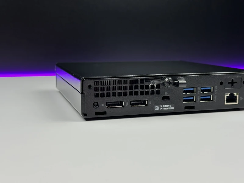 Dell OptiPlex 5080 Micro z i5-10500T i Intel UHD 630 – mały komputer biznesowy, idealny do biura i codziennych zadań w ograniczonej przestrzeni.
