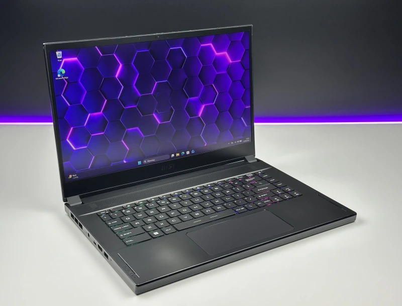 MSI GS66 Stealth 11UH - i9-11900H, 360Hz, RTX 3080. Gamingowy laptop z klawiaturą RGB i matrycą 360Hz stworzoną do rywalizacji e-sportowej.